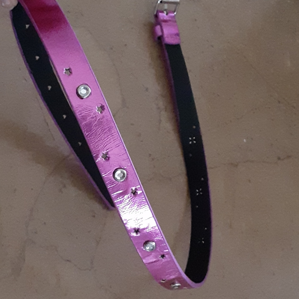 Little girl belt with star holes and fake diamonds